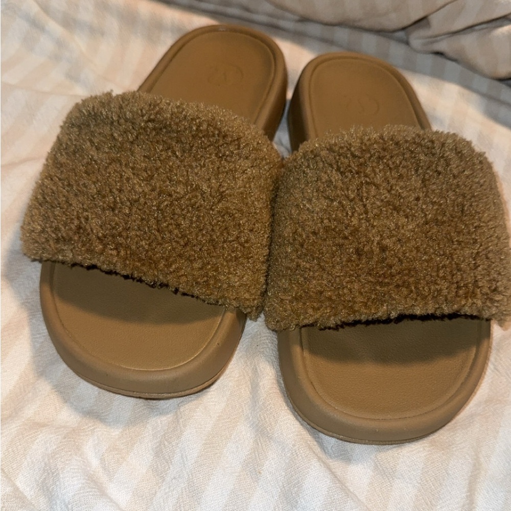 Lululemon Athletica Brown Faux-Sherpa Slide Sandals - Picture 3 of 8